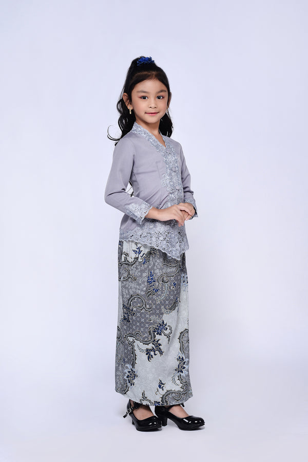 BUDAK KEBAYA SULAM PLAIN 3.0 (SET) - GREY