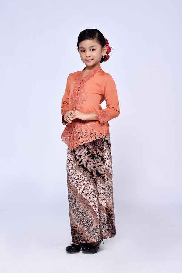 BUDAK KEBAYA SULAM PLAIN 3.0 (SET) - SALMON